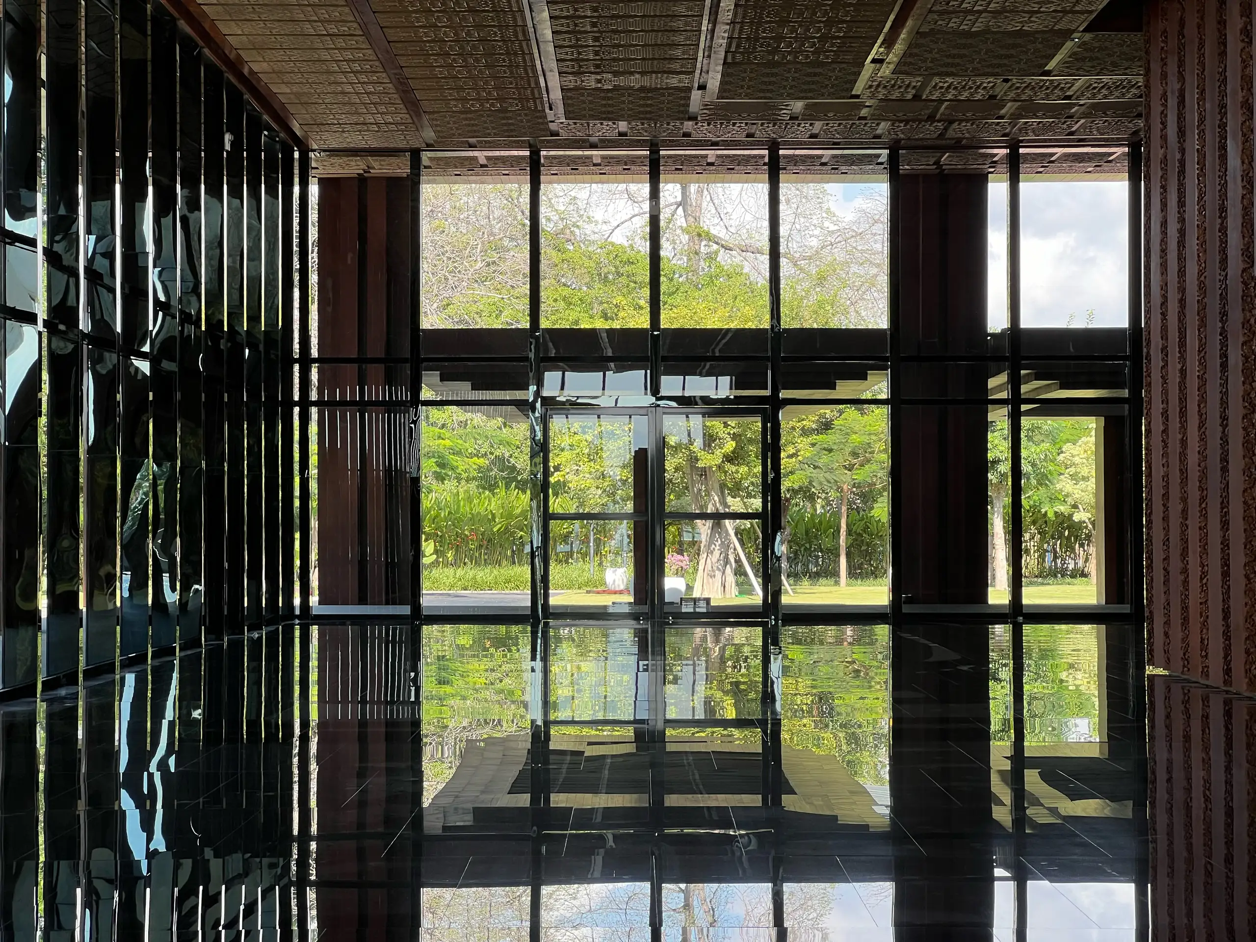 FOYER-BBCC-VENUE PREVIEW IMAGE 2